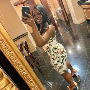 Meet your Posher, Tia